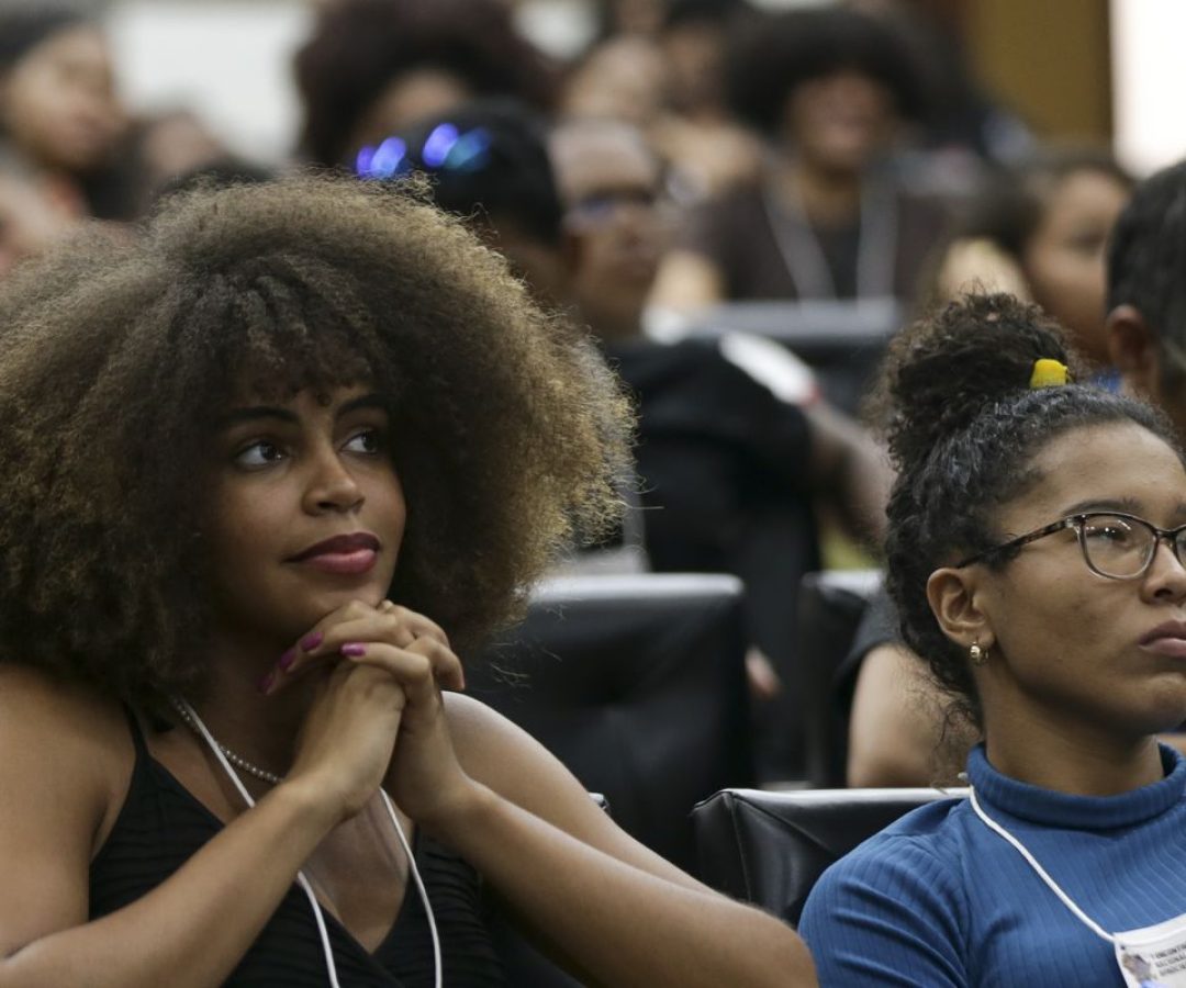 Pós- graduação “ainda é concentrada na população branca”, aponta estudo